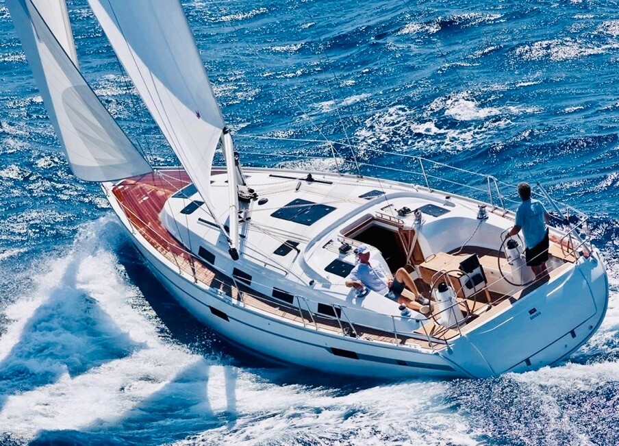 BAVARIA 50 CRUISER (2013)