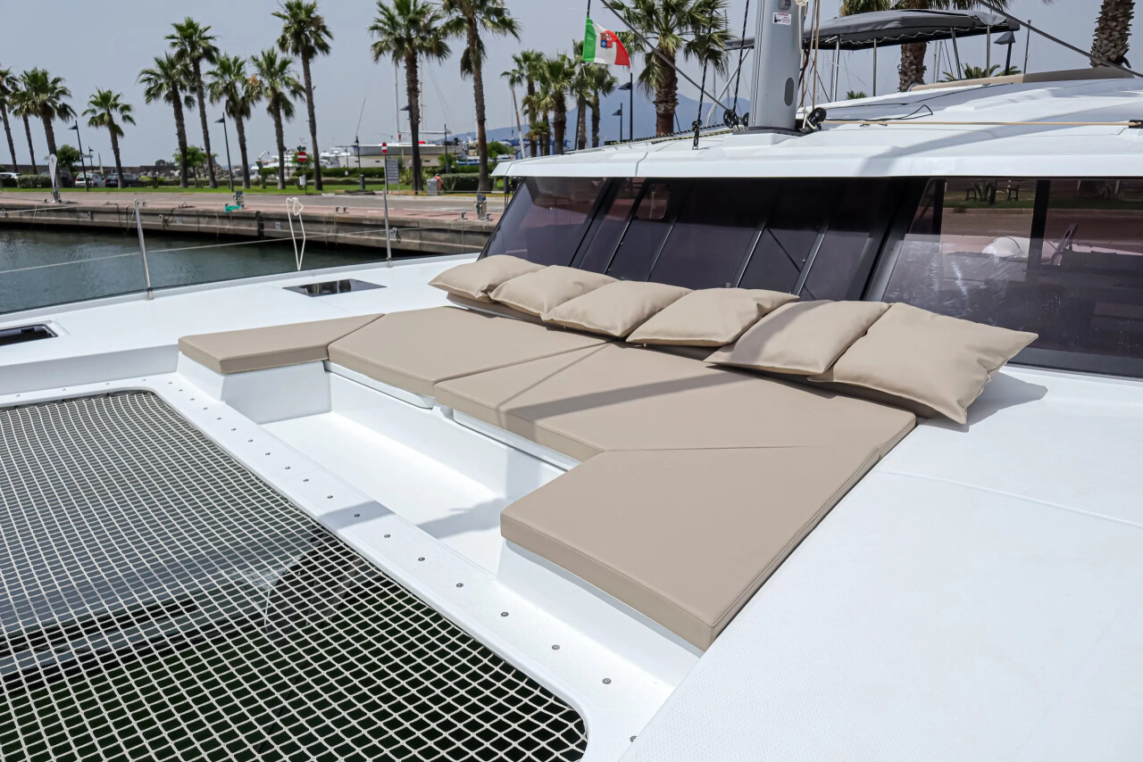 FOUNTAINE PAJOT ASTREA 42 (2022)