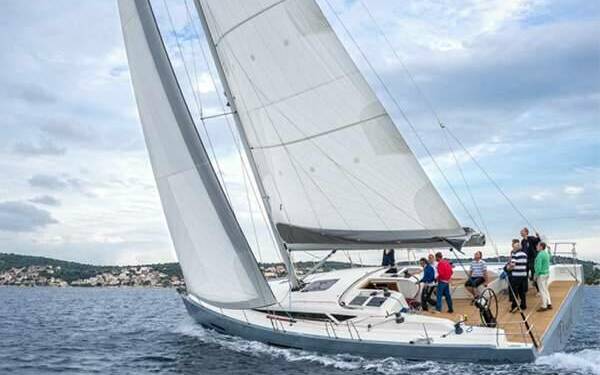 ONE MORE Yacht a vela di lusso