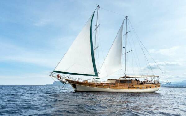 HANDE CAPO GALERA Motor yacht di lusso