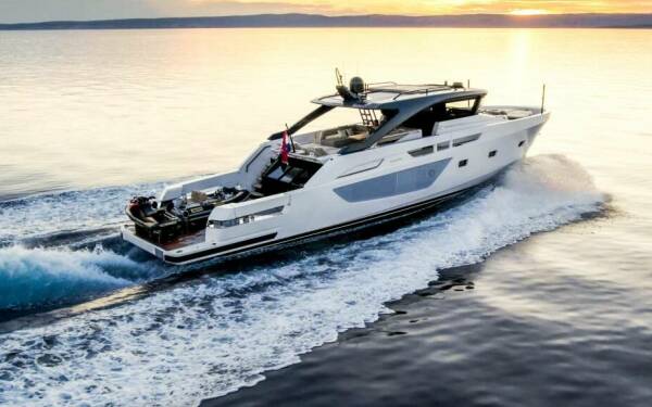 KIMANI Luxusná motorová loď