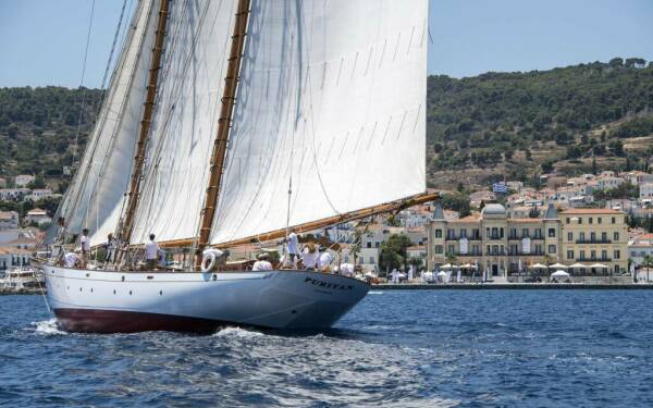 PURITAN Yacht a vela di lusso
