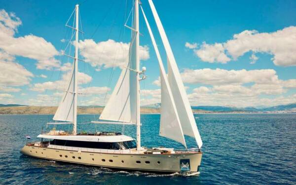 MARALLURE Luxusná motorová loď