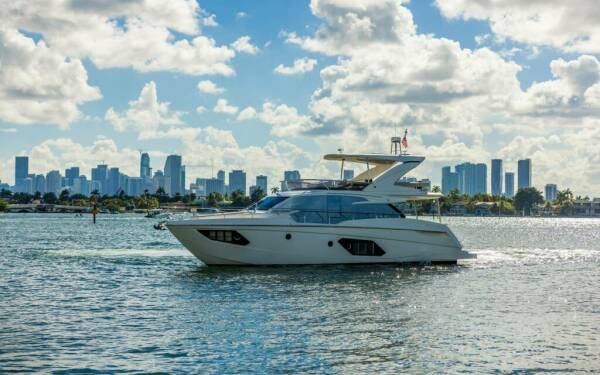 Sip Sip Luxus-Motoryacht