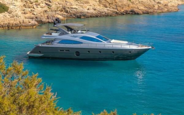 REVIVAL Luxus-Motoryacht