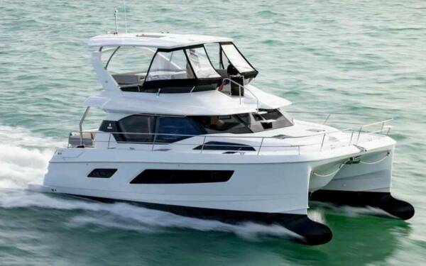 Moka Catamarano di lusso