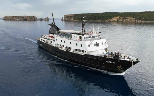 ELYSIUM Luksusowy jacht motorowy