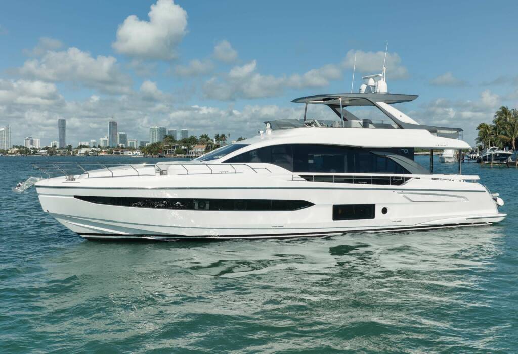 Nena Luxury motor yacht