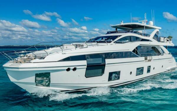 PIER PRESSURE Luxusná motorová loď