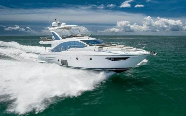 Relentless Luxusná motorová loď