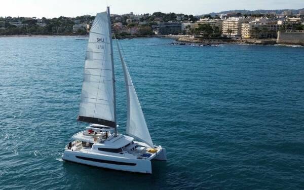 GALOE Luxusný katamarán