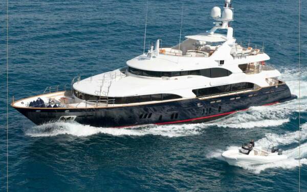 ARTHUR'S WAY Luxury motor yacht