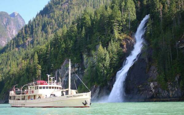 PACIFIC YELLOWFIN Billings Shipyard of Maine