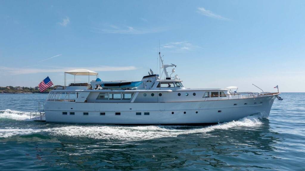 SOVEREIGN Yate de lujo a motor