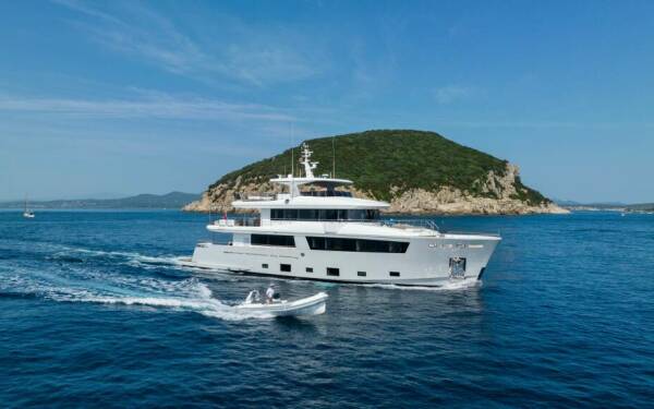 SABAI Luxury motor yacht