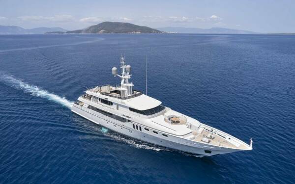 INVADER Motor yacht di lusso