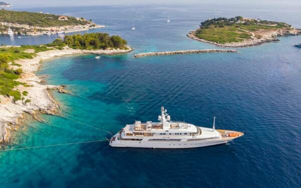 ISABELL Yate de lujo a motor