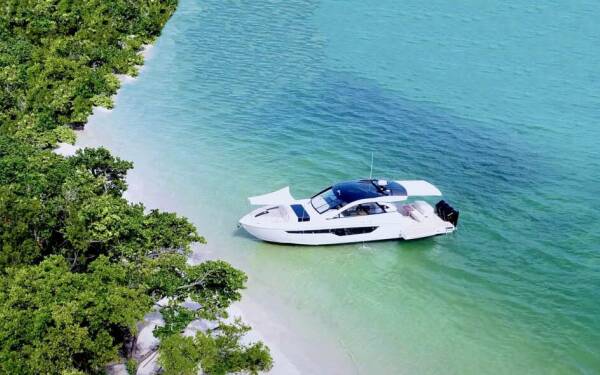 INTERLUDE Motor yacht di lusso