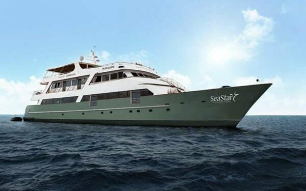 Galapagos SeaStar Luxury motor yacht