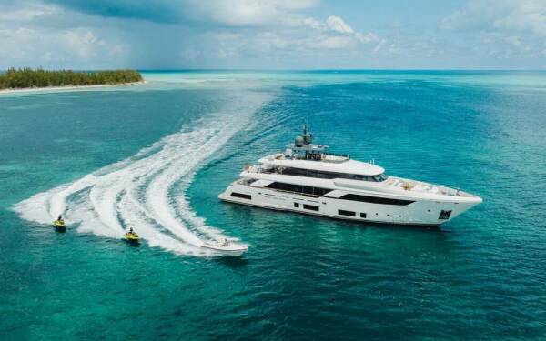 EROS Luxury motor yacht