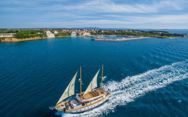 ADRIATIC BREEZE Motor yacht di lusso