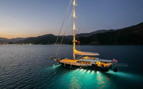 Good Life Luxusná motorová loď