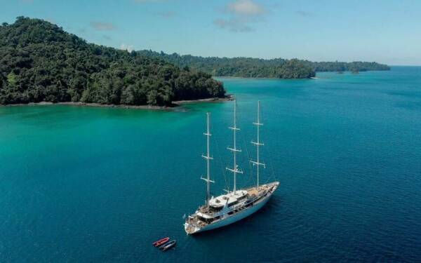 Panorama Luxury sailing yacht