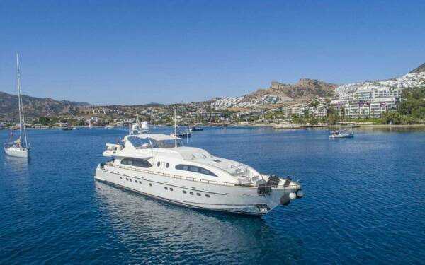 SANREF Luxusná motorová loď