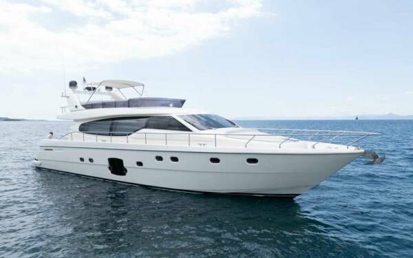 ESCAPE Motor yacht di lusso