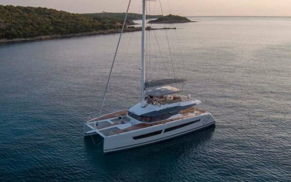 BLUESATION Luxusný katamarán