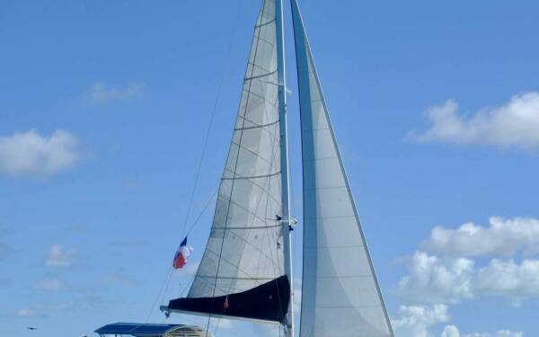 MISS ELIZABETH Fountaine Pajot