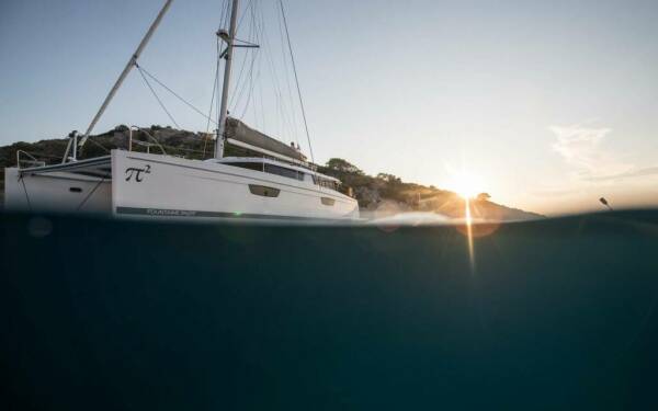PI 2 Catamarano di lusso