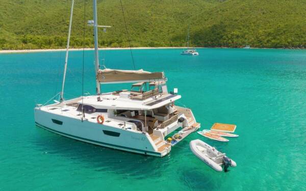 LUNA BLISS Catamarano di lusso