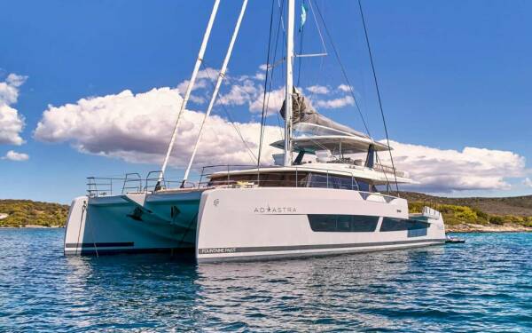 AD ASTRA 80 Luxusný katamarán