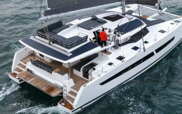 LE GRAND BOGAVANT Catamarán de lujo