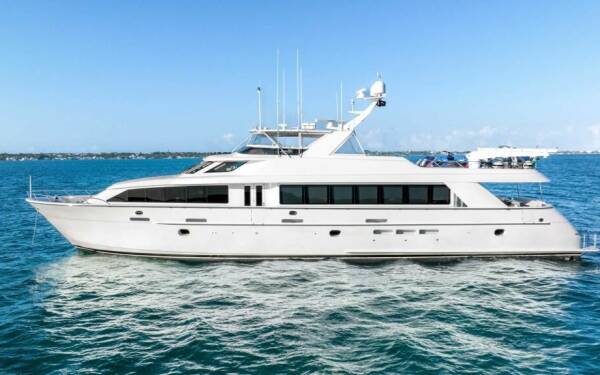 Magnum Ride Motor yacht di lusso