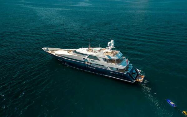 KIJO Luxury motor yacht