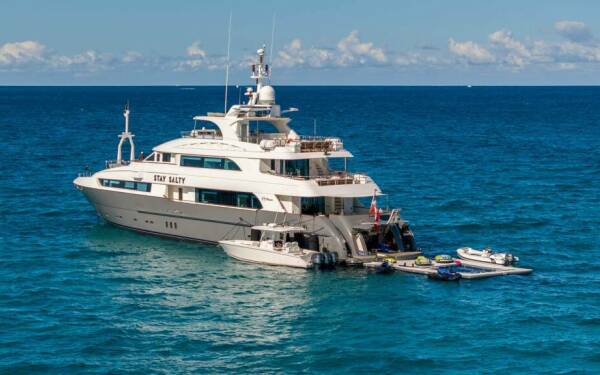 STAY SALTY Luksusowy jacht motorowy