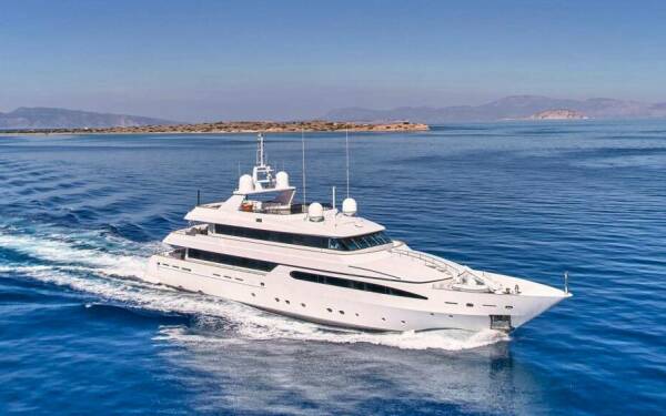 ARTEMISEA Luxury motor yacht