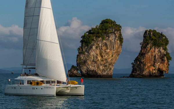 00SEVEN Catamarano di lusso