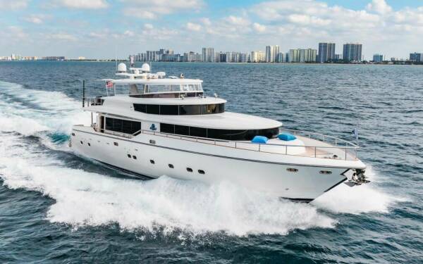 SOUTHERN BELLE Luxusná motorová loď