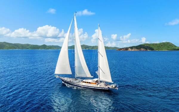 ABIDE Yacht a vela di lusso