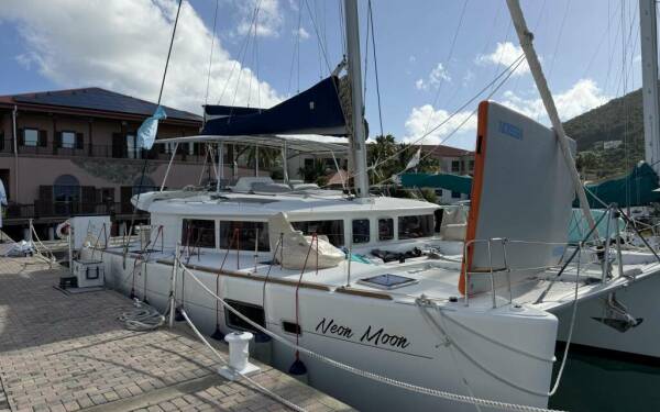 NEON MOON Luxus - Katamaran