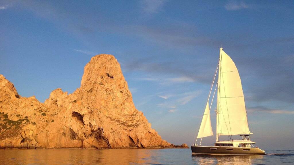 KASKAZI FOUR Catamarán de lujo