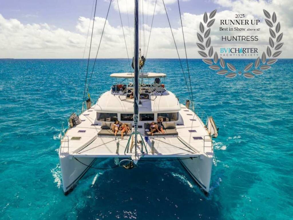 HUNTRESS Catamarano di lusso