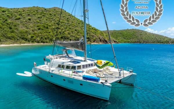 AZURIA Catamarán de lujo