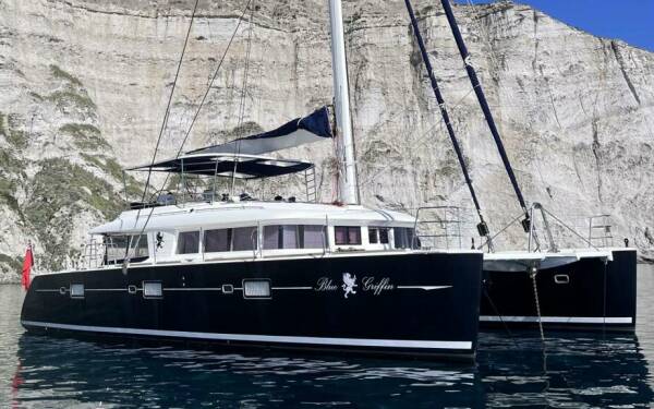 BLUE GRIFFIN  Luxusný katamarán