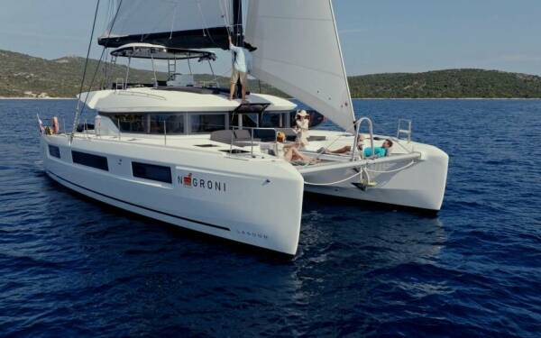 NEGRONI Catamarano di lusso