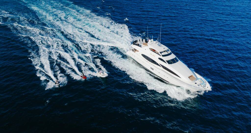 CEDAR ISLAND Luxury motor yacht