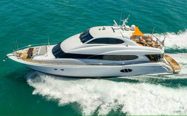 Voyager Luxury motor yacht